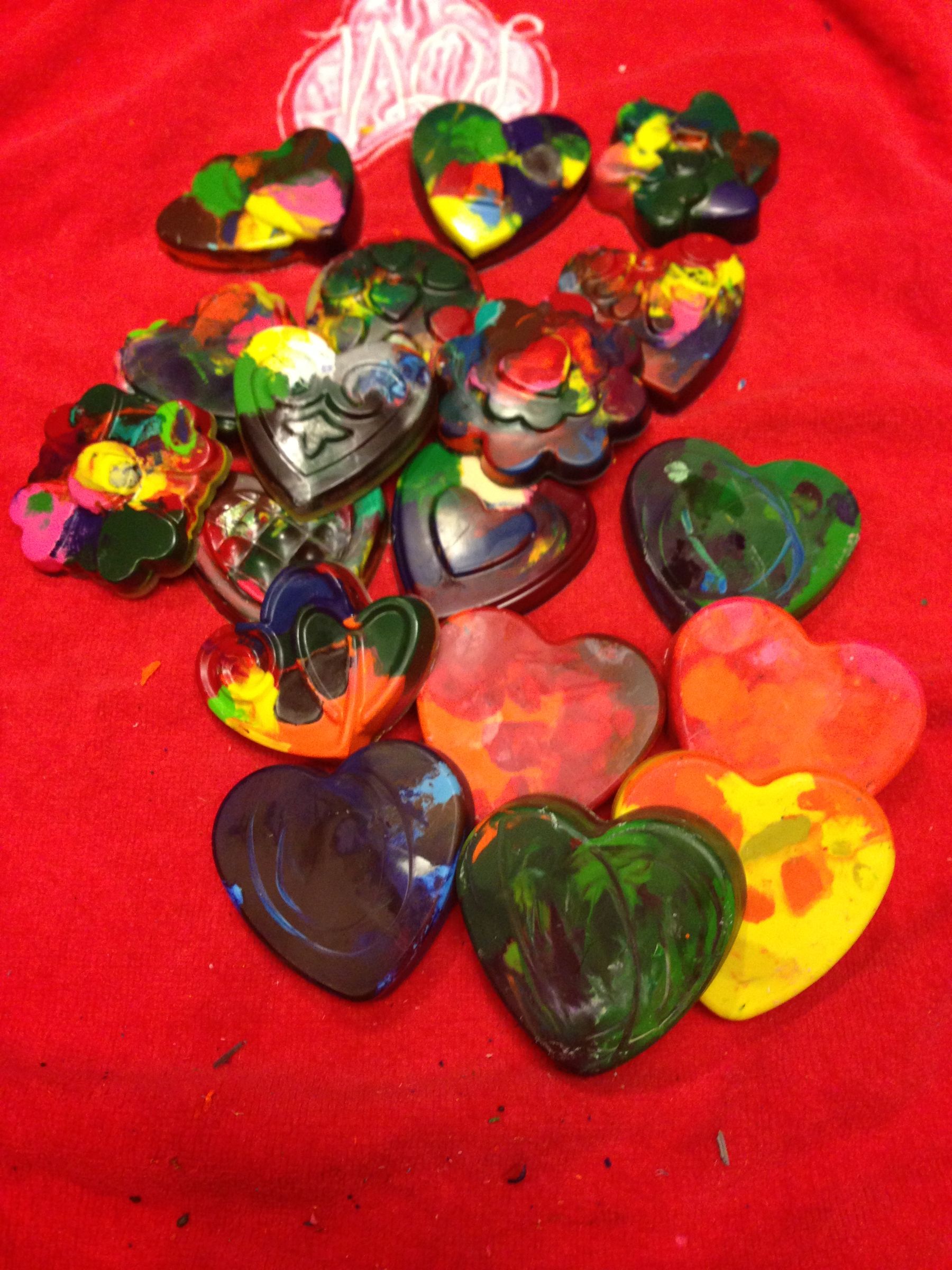 Recycled Crayons for Valentine's Day Kid's Craft
