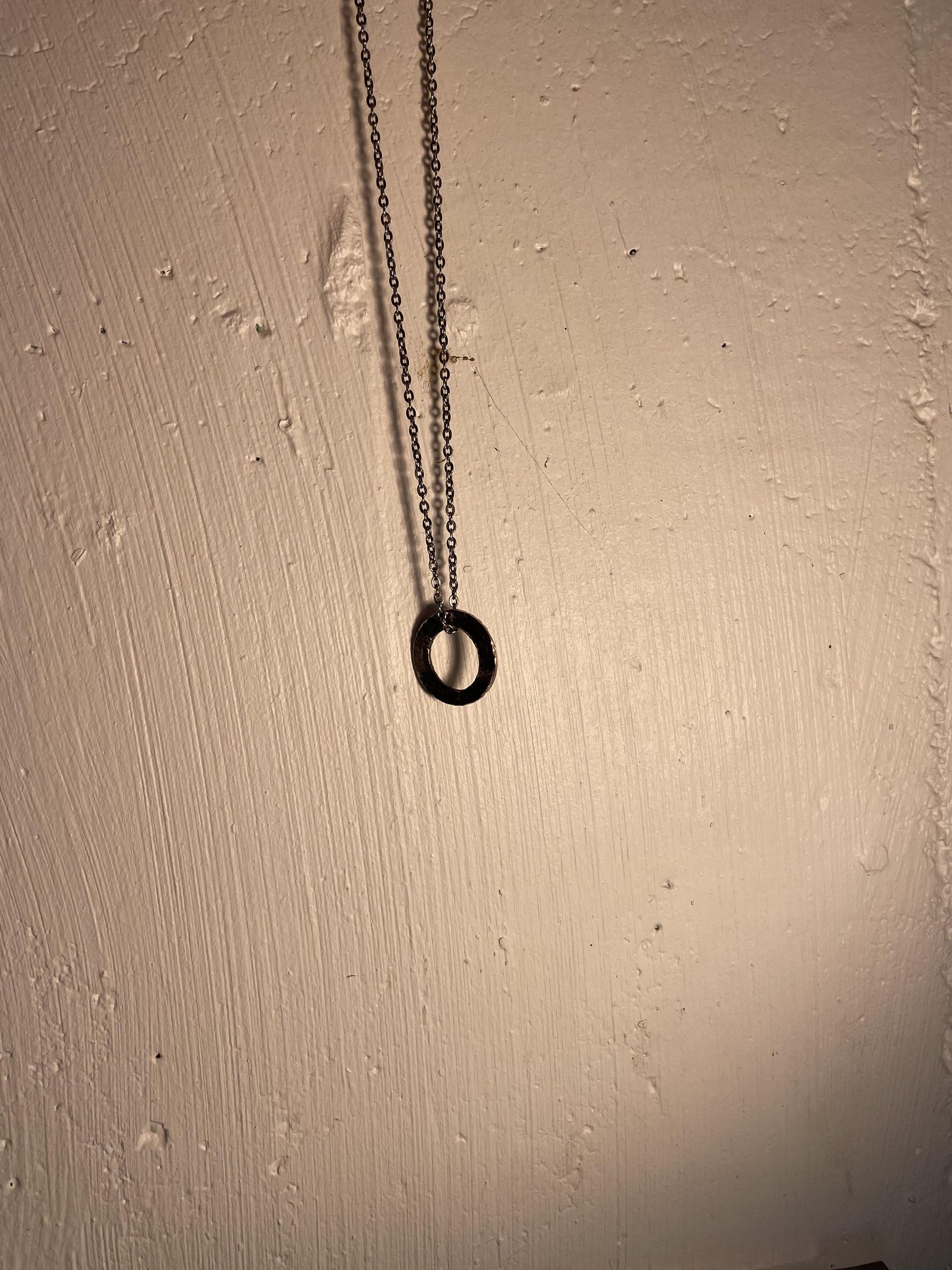 Elegant Metal Quarter Necklace! 4 Steps Instructables