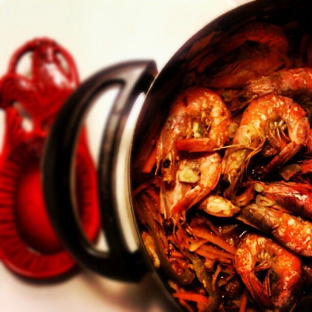 Thai-Cajun Hot Pot With Prawns