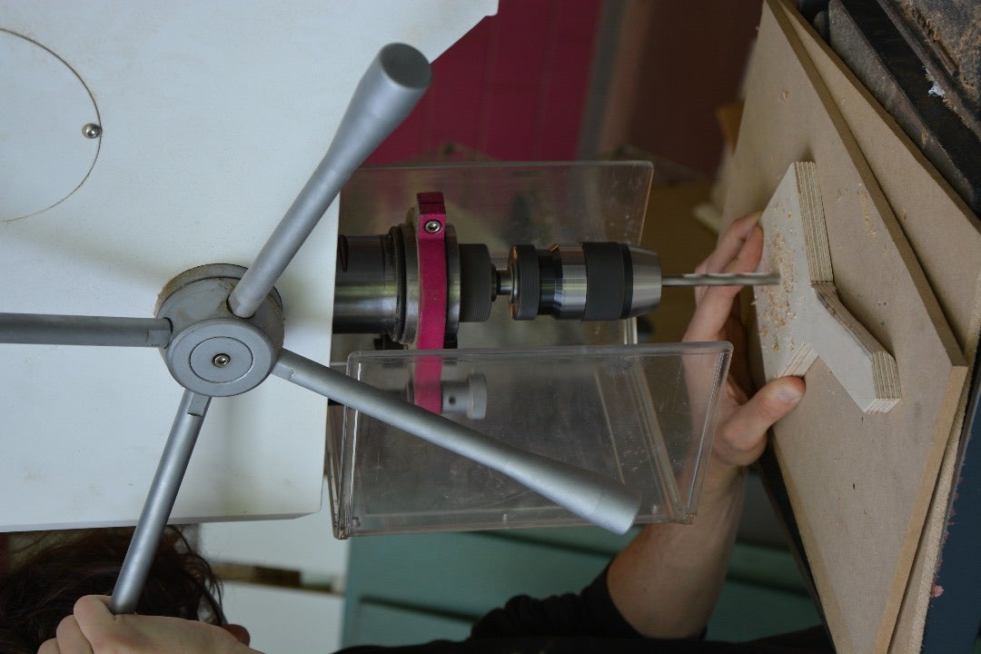 Drilling of the Holes in the Handle (3.1 & 3.2)