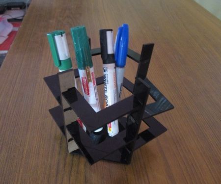 Laser Cutted Pen Stand