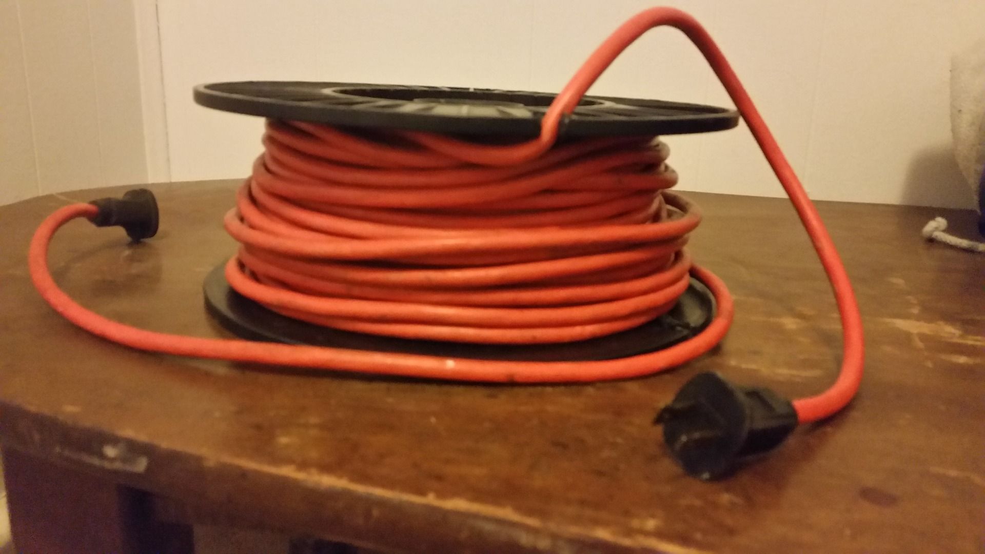 Wire Wheel Extension Cord Holder Instructables