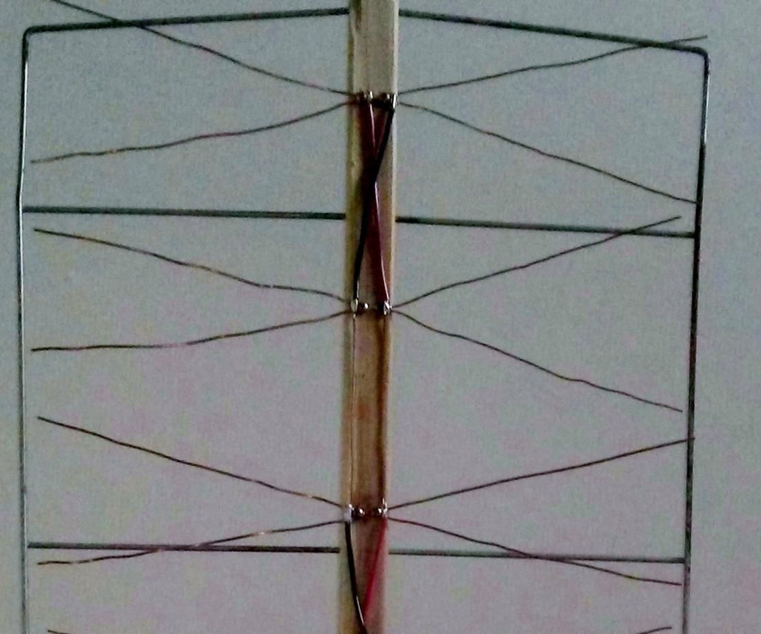 Eight Bay Bowtie Antenna Array