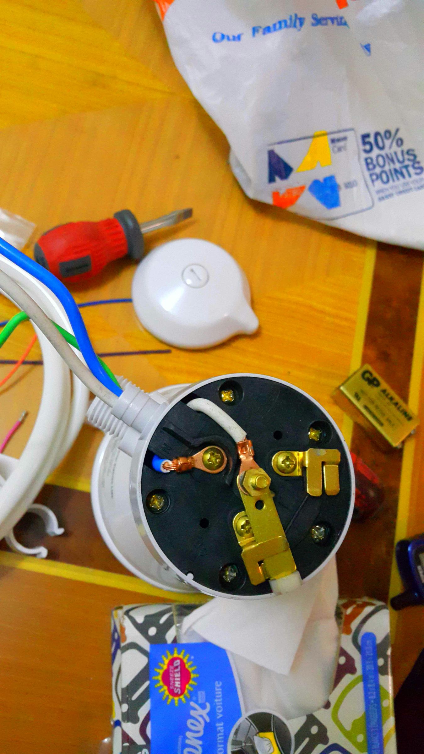 Fixing a Shower Head Heater! : 7 Steps (with Pictures) - Instructables