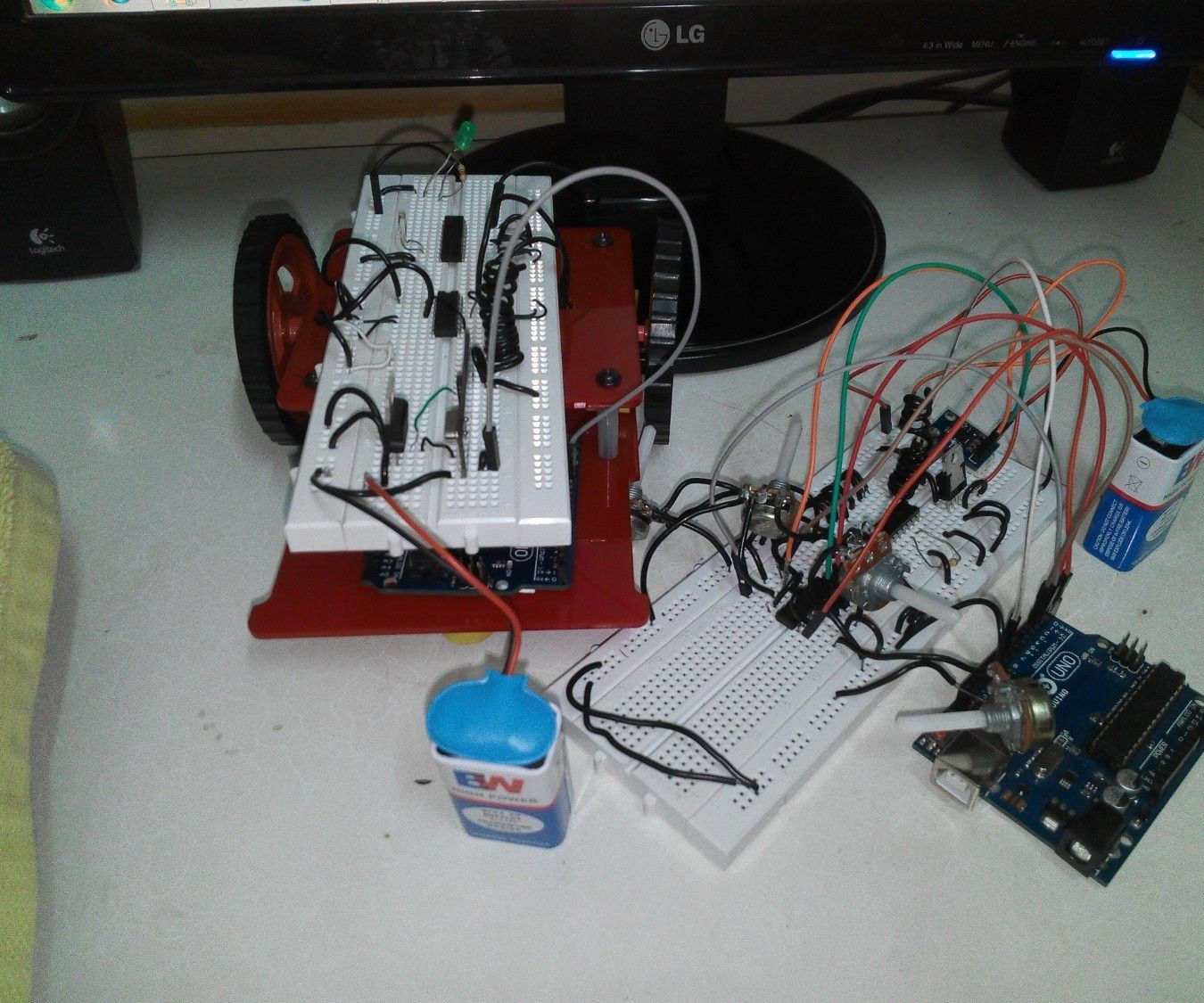 GESTURE CONTROLLED CAR