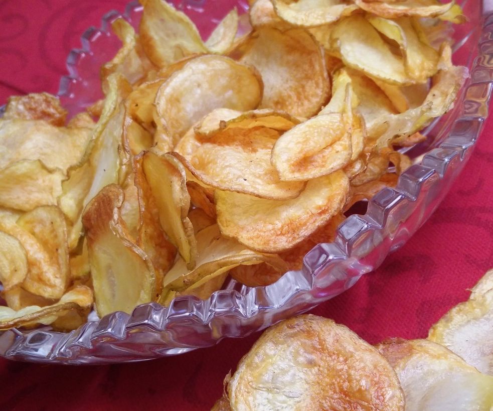 Air Fried Homemade Potato Chips 