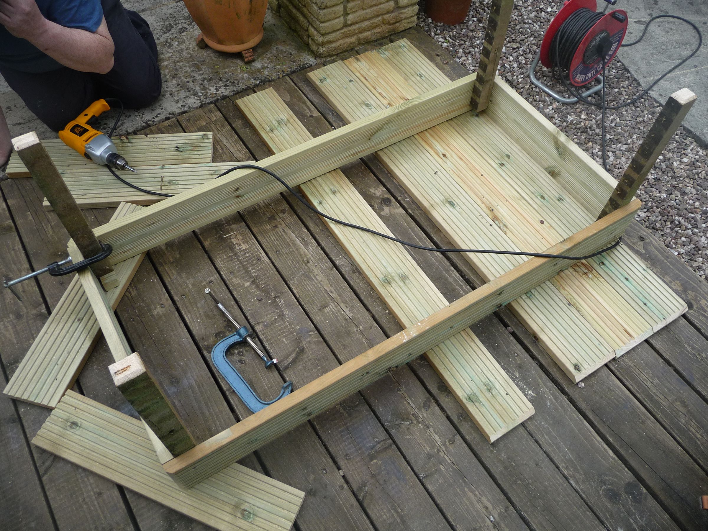Make a Garden Planter From Decking : 7 Steps (with Pictures ...