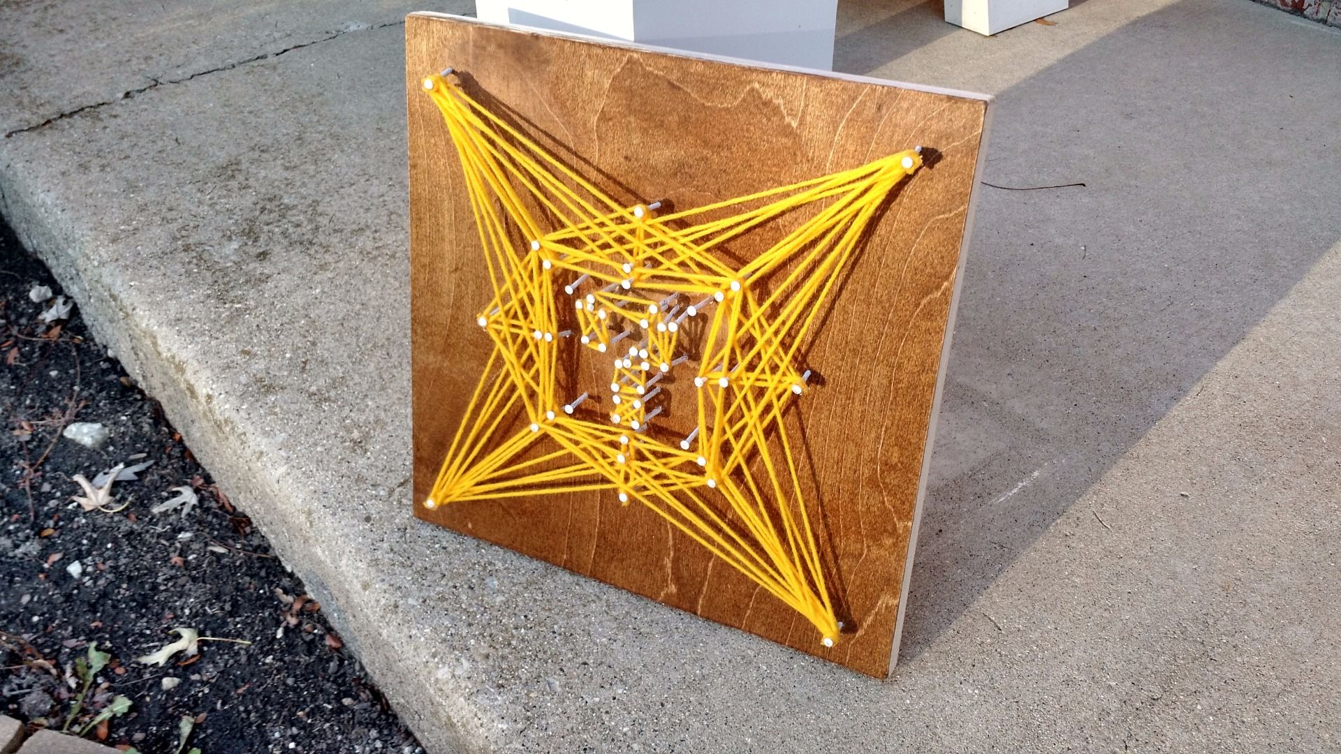 String Art Wall Decoration : 6 Steps - Instructables