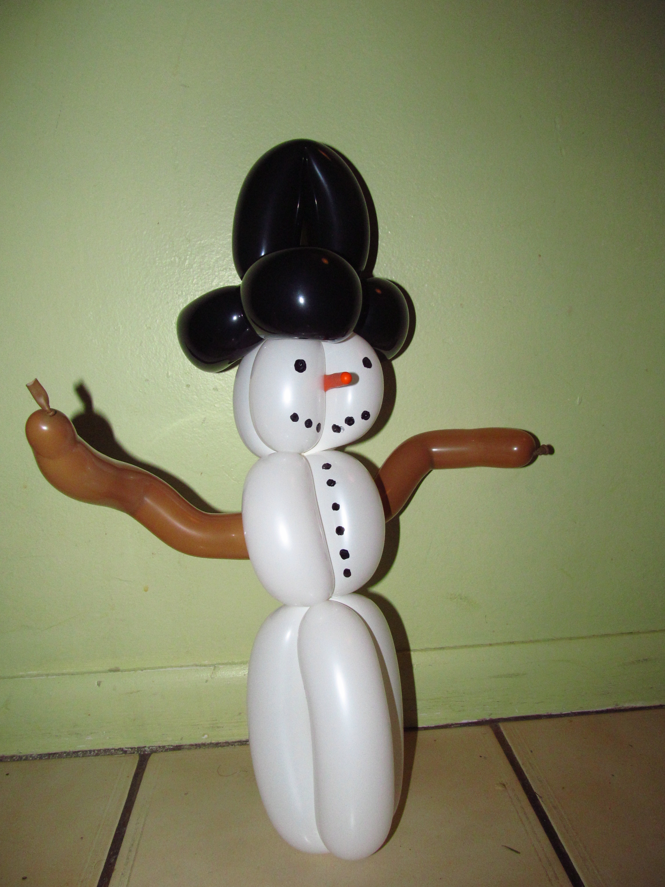 Balloon Snowman