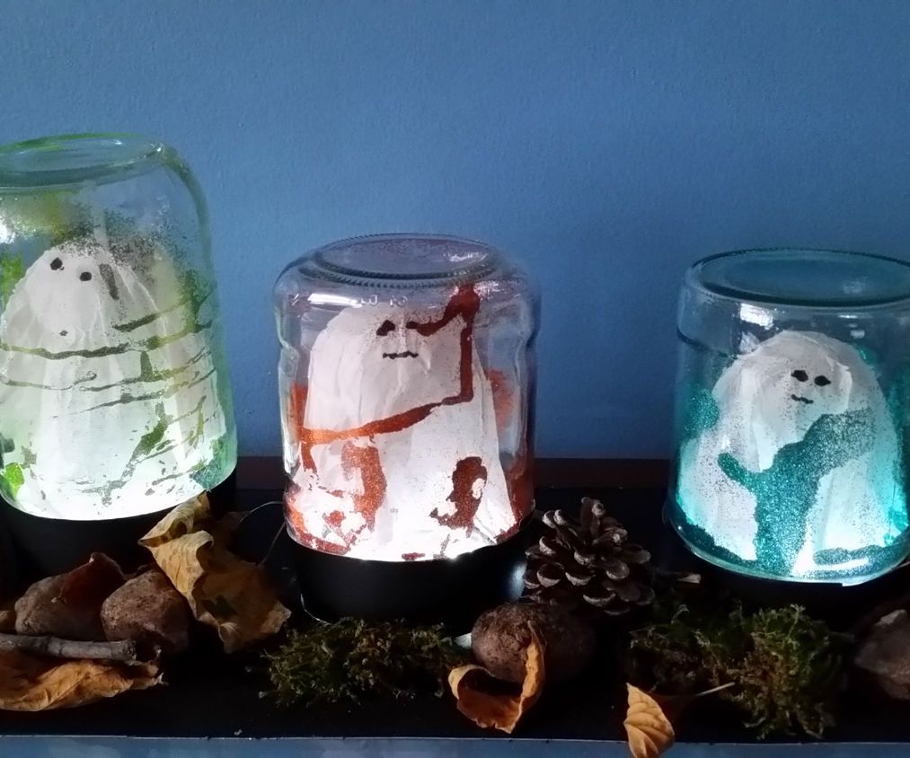 Ghost Terrarium Light-up Decoration