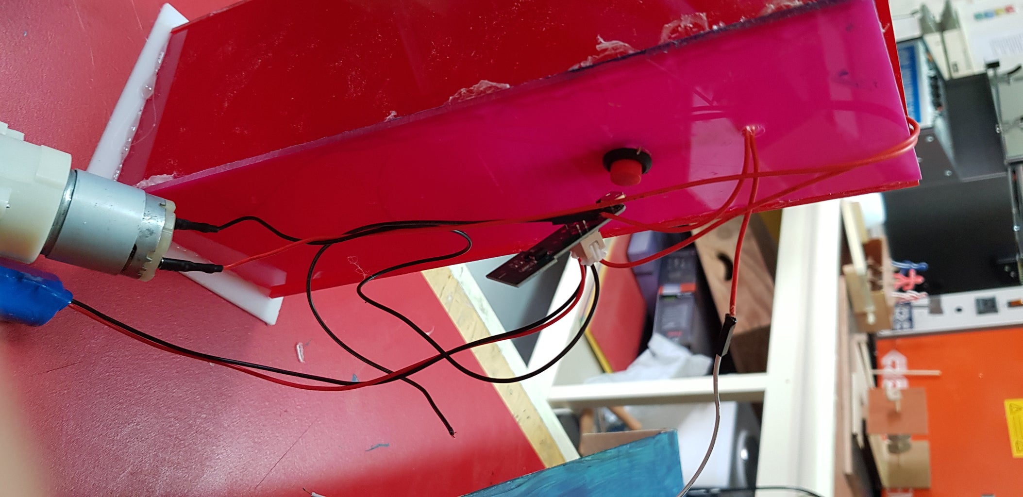 DIY Temperature and Humidity Sensor Fire Extinguisher (Arduino UNO ...