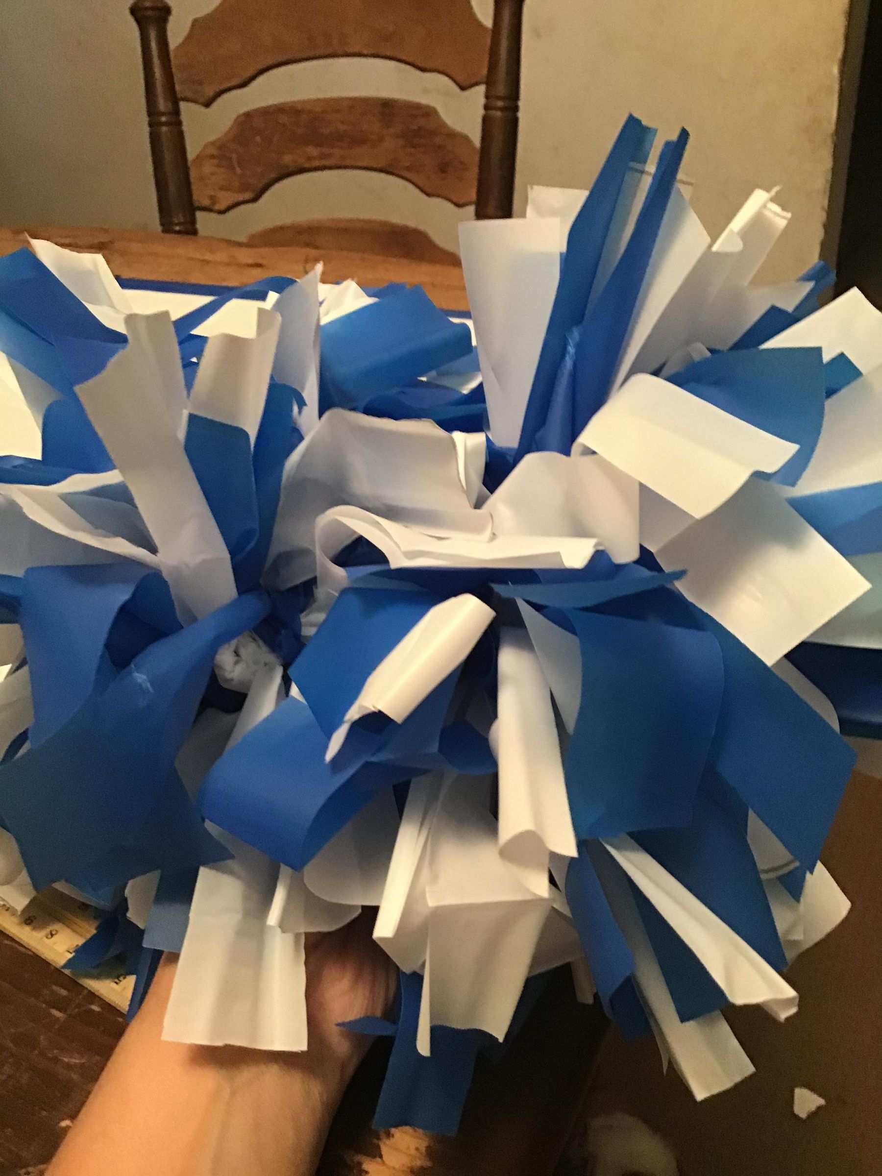 DIY Cheerleading Pom-Poms