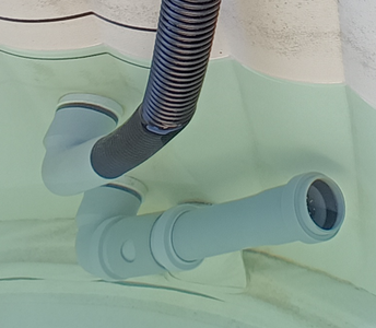 Adjust the Fittings to the Circulation Outlet