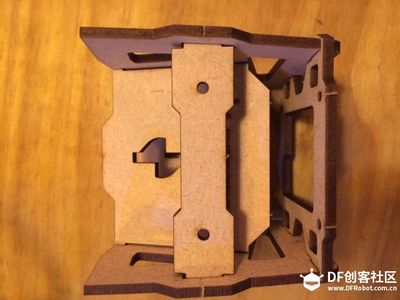 Assemble the Back-up Plate for the Battery Box
