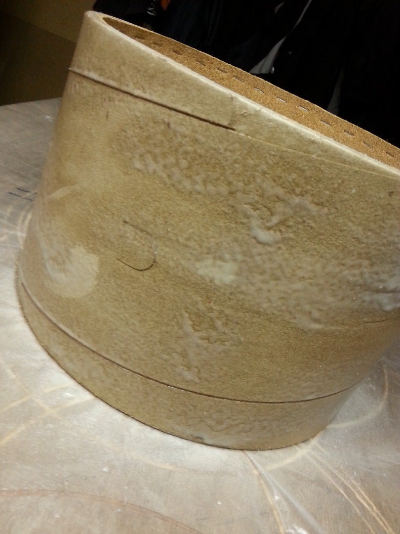 Decorate the Interior and Exterior of Cardboard