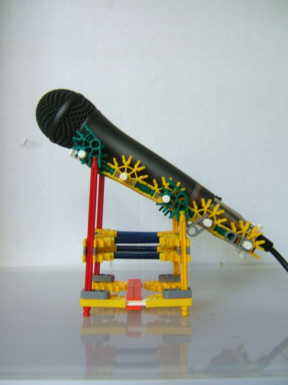Knex Microphone Stand.