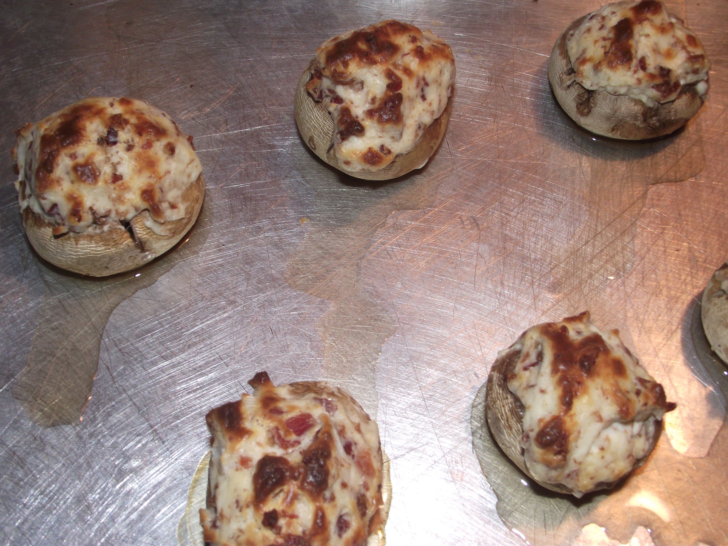 Cream Cheese and Bacon Stuffed Mushrooms : 4 Steps (with Pictures