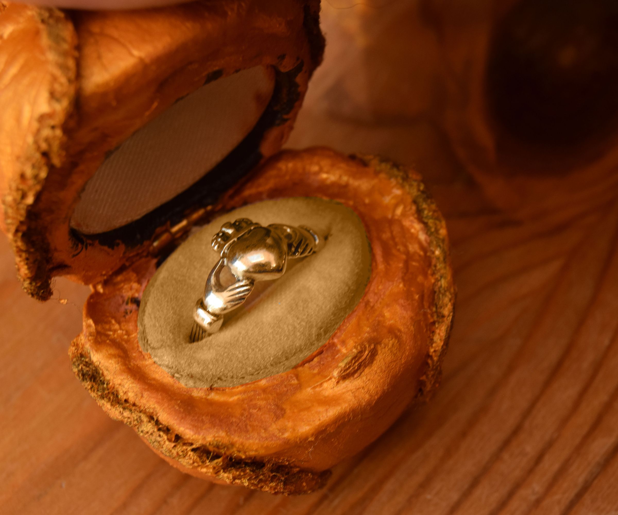 Golden Snitch Ring Box