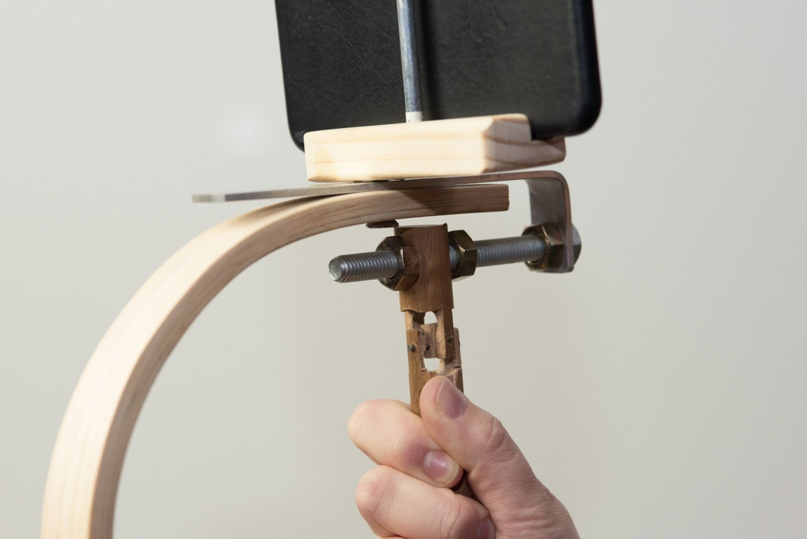 DIY Steadicam for GoPro or IPhone, Camera Stabilizer 5 Steps (with