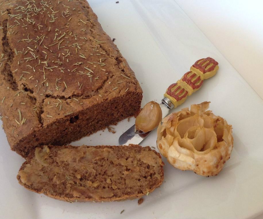 Rosemary Roasted Garlic Paleo Sandwich Bread