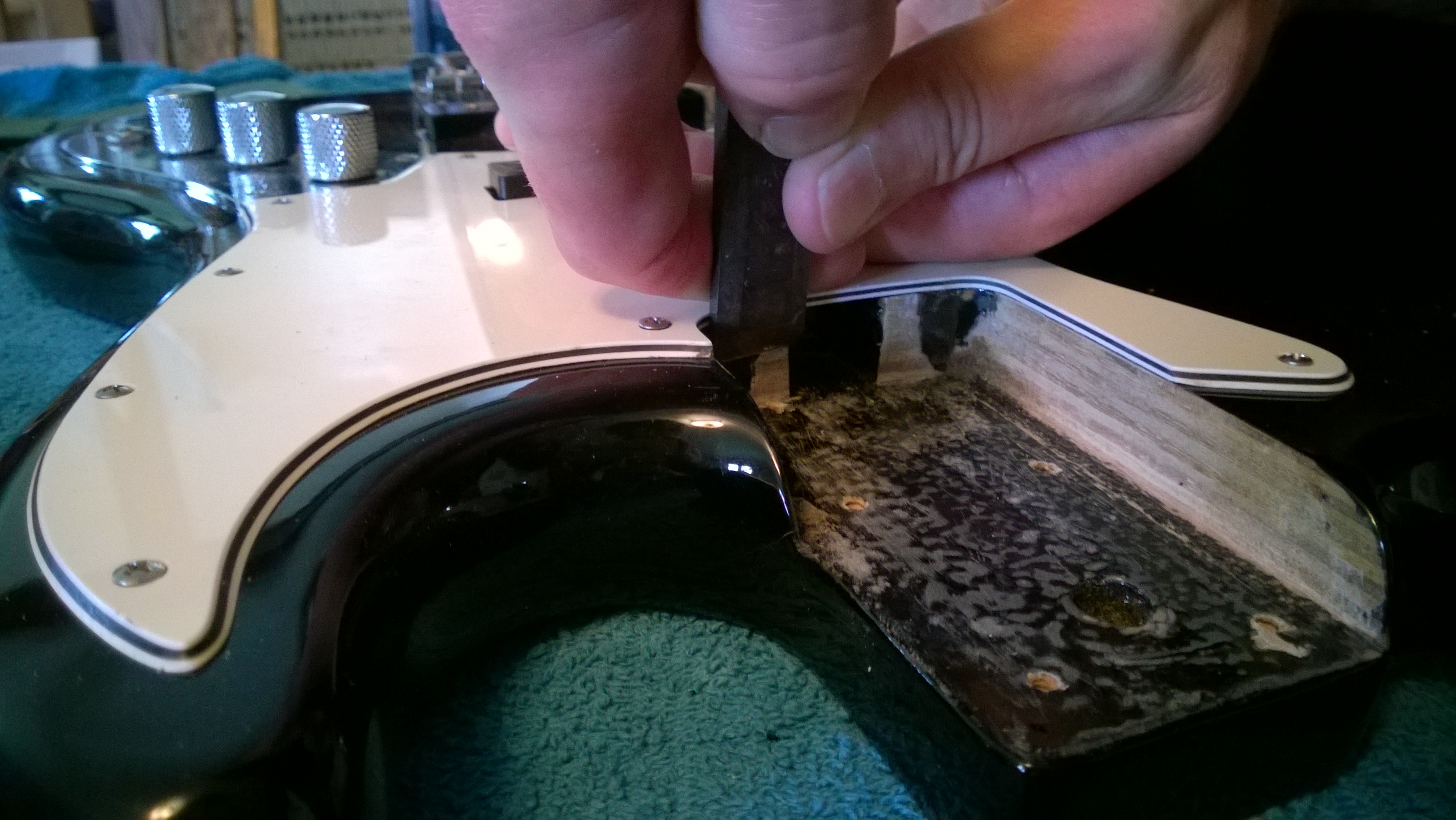 Replacing a Jazz Bass Neck 4 Steps (with Pictures) Instructables