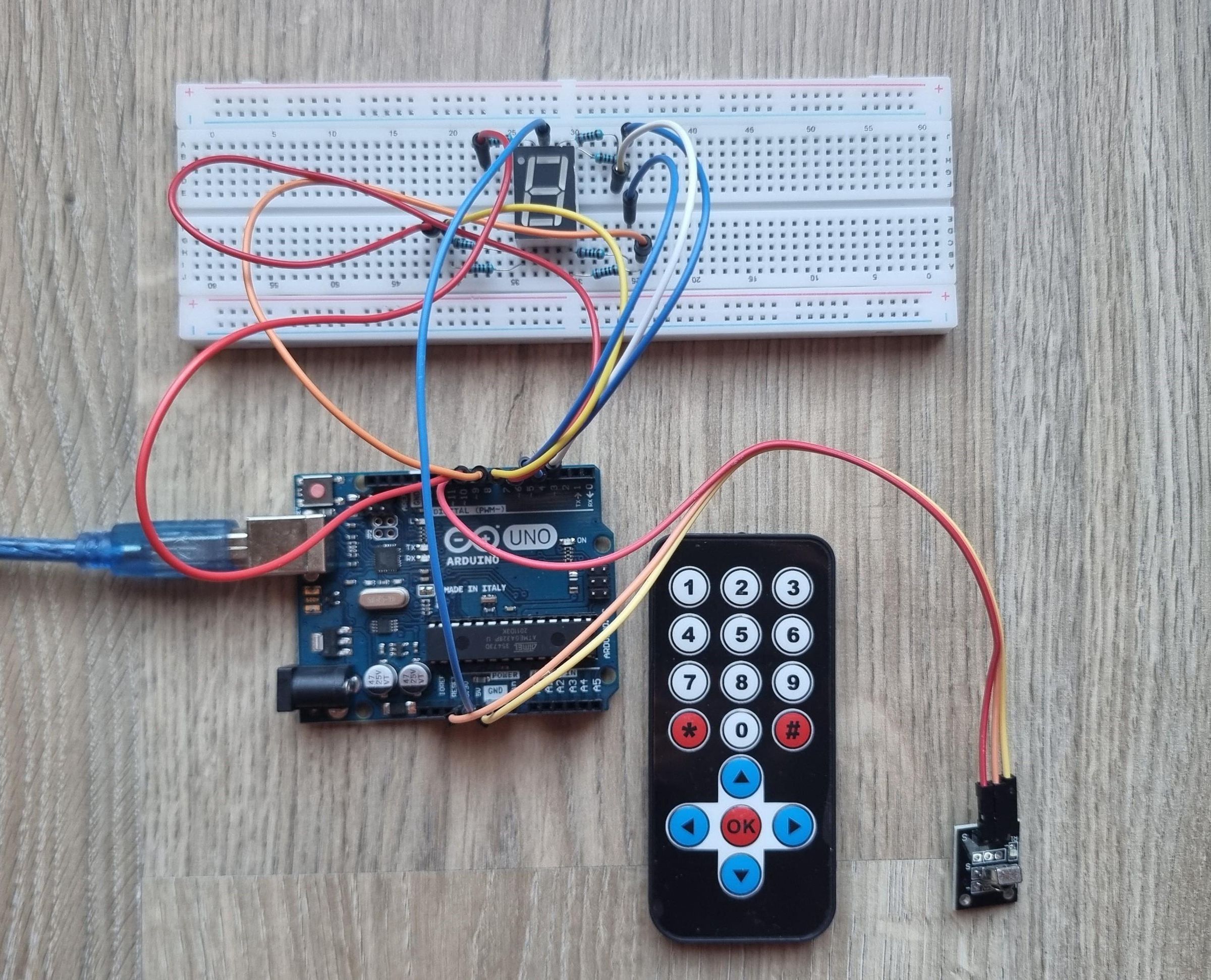 Seven Segment Display and IR Remote With Arduino Uno