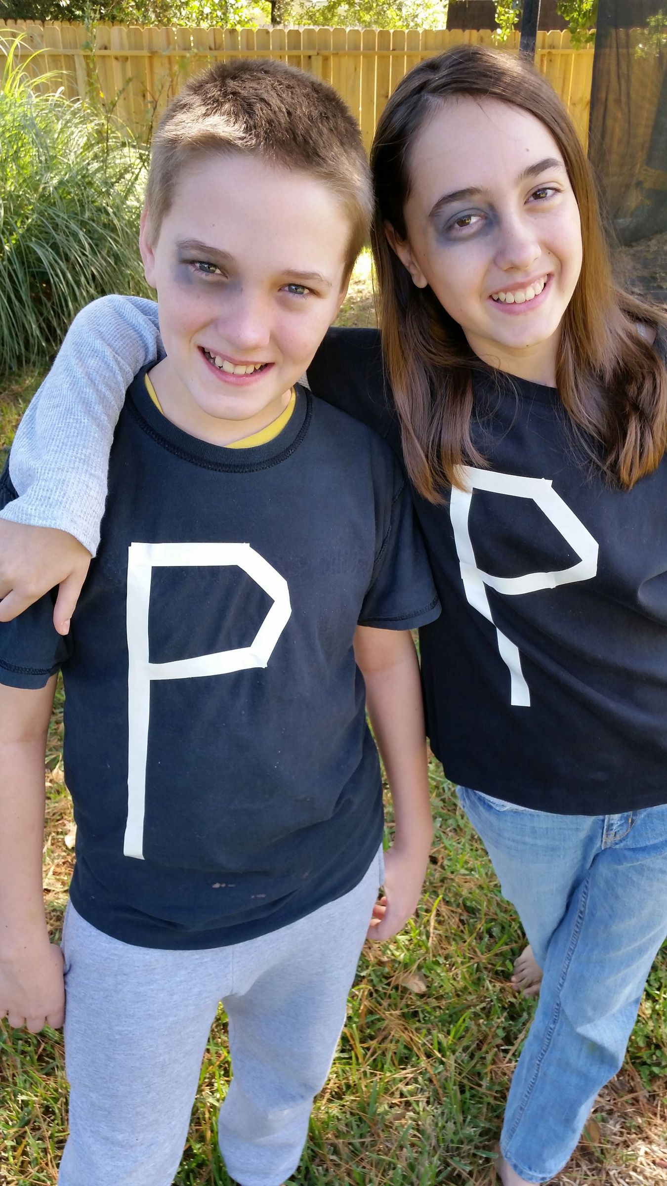 Couples Costume: Black Eyed P's