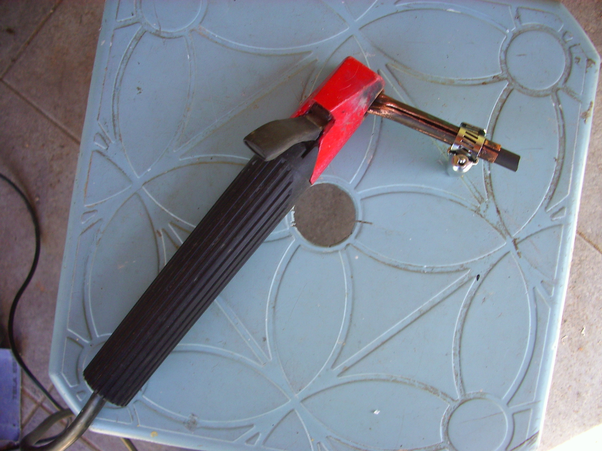 Monocarbon Arc Torch V.2010 (Soplete De Arco De Un Carb�n, V.2010)