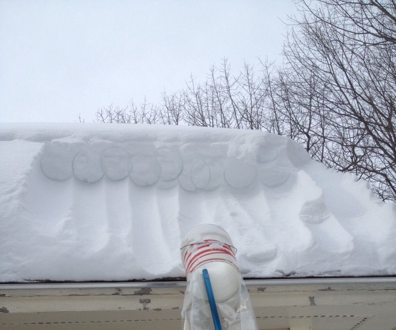 Roof Snow Rake Scooper Tool - Easy DIY Using a 5 Gallon Bucket, a Shower Curtain, and a Pole