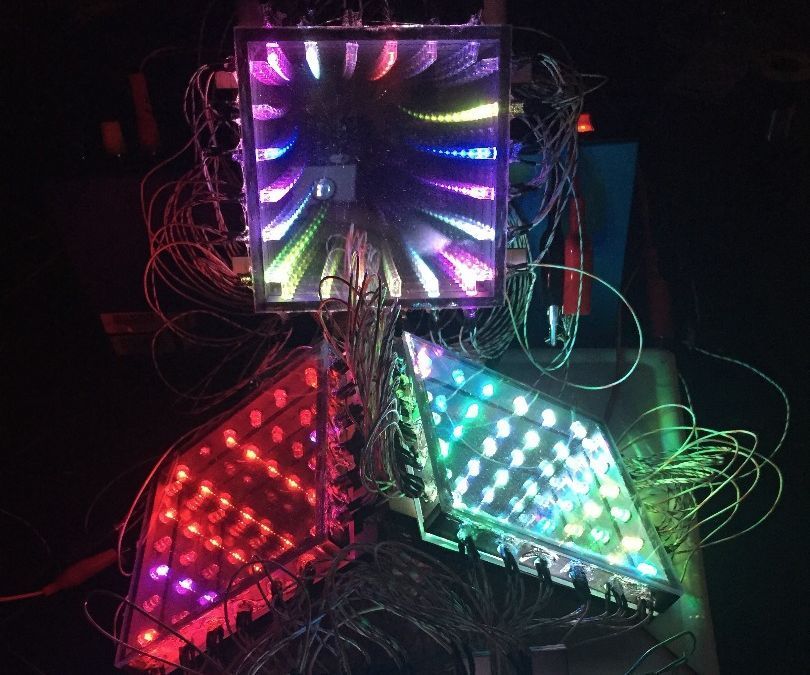 Arduino-Programmable LED Infinity Mirror