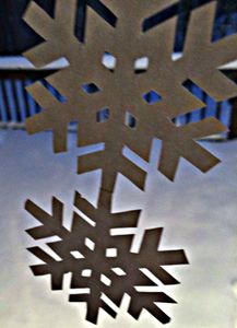Paper Chain Snowflakes : 4 Steps (with Pictures) - Instructables