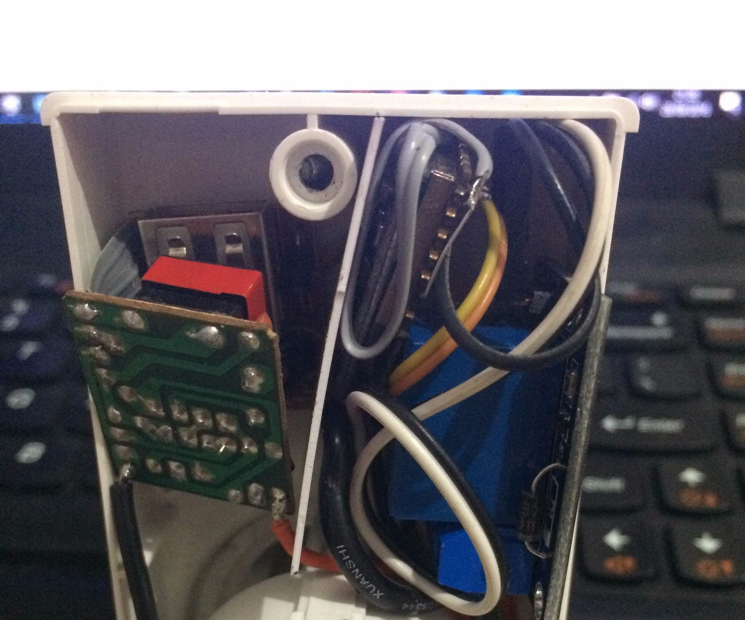 Simple IoT Power Outlet Using Standalone ESP8266 and Cayenne