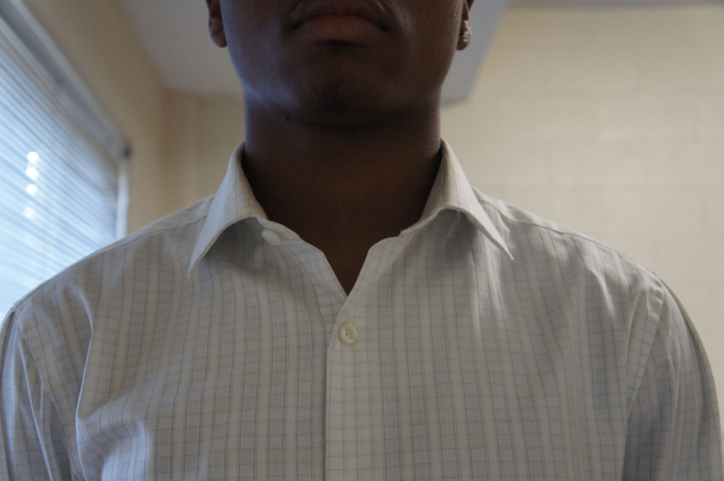 How to Tie a Double Windsor Knot