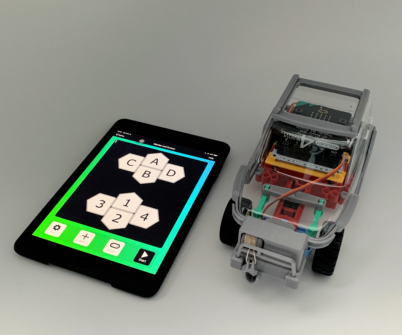 [2021] タブレット (iPadまたはiPhone) でマイクロビット搭載のラジコンカーを操作しよう！