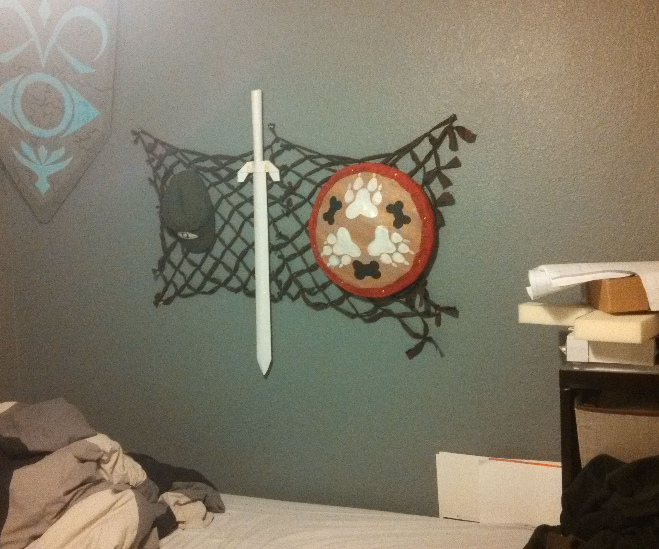 "Wall Netting" - A Decorative Display for your Everyday Stuff