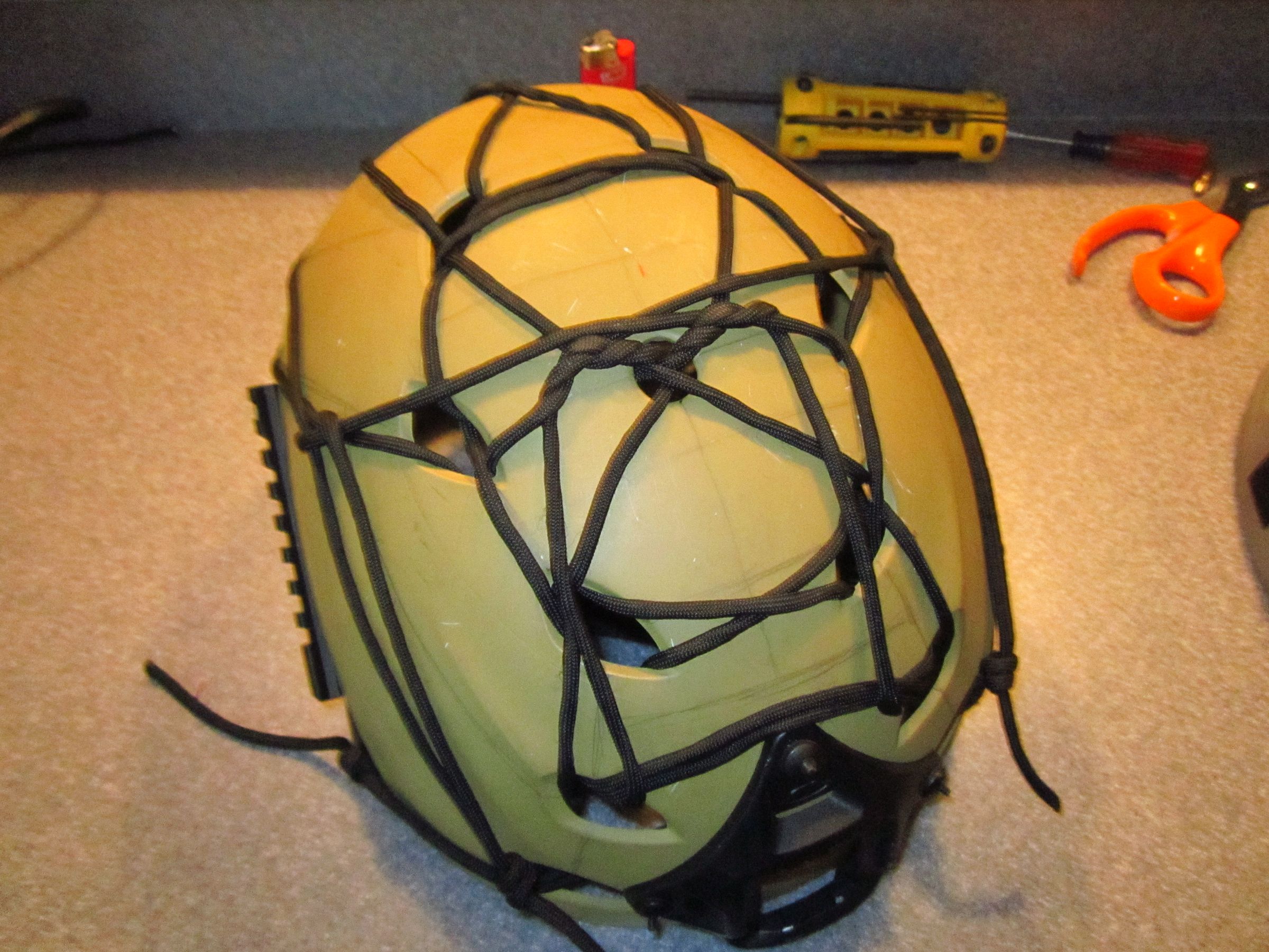 Helmet Paracord Web