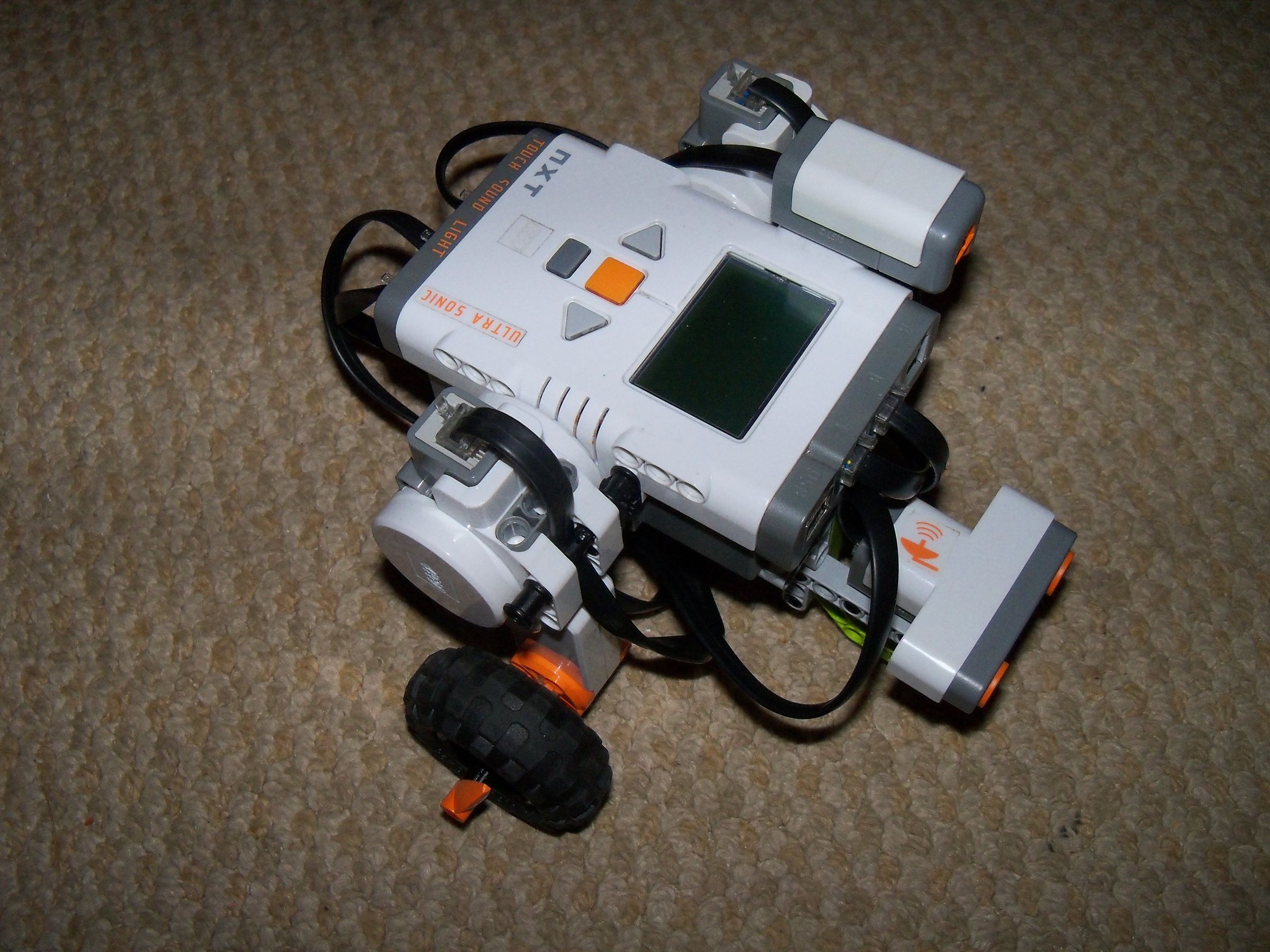 KISS (Keep It Simple, Silly) Robot