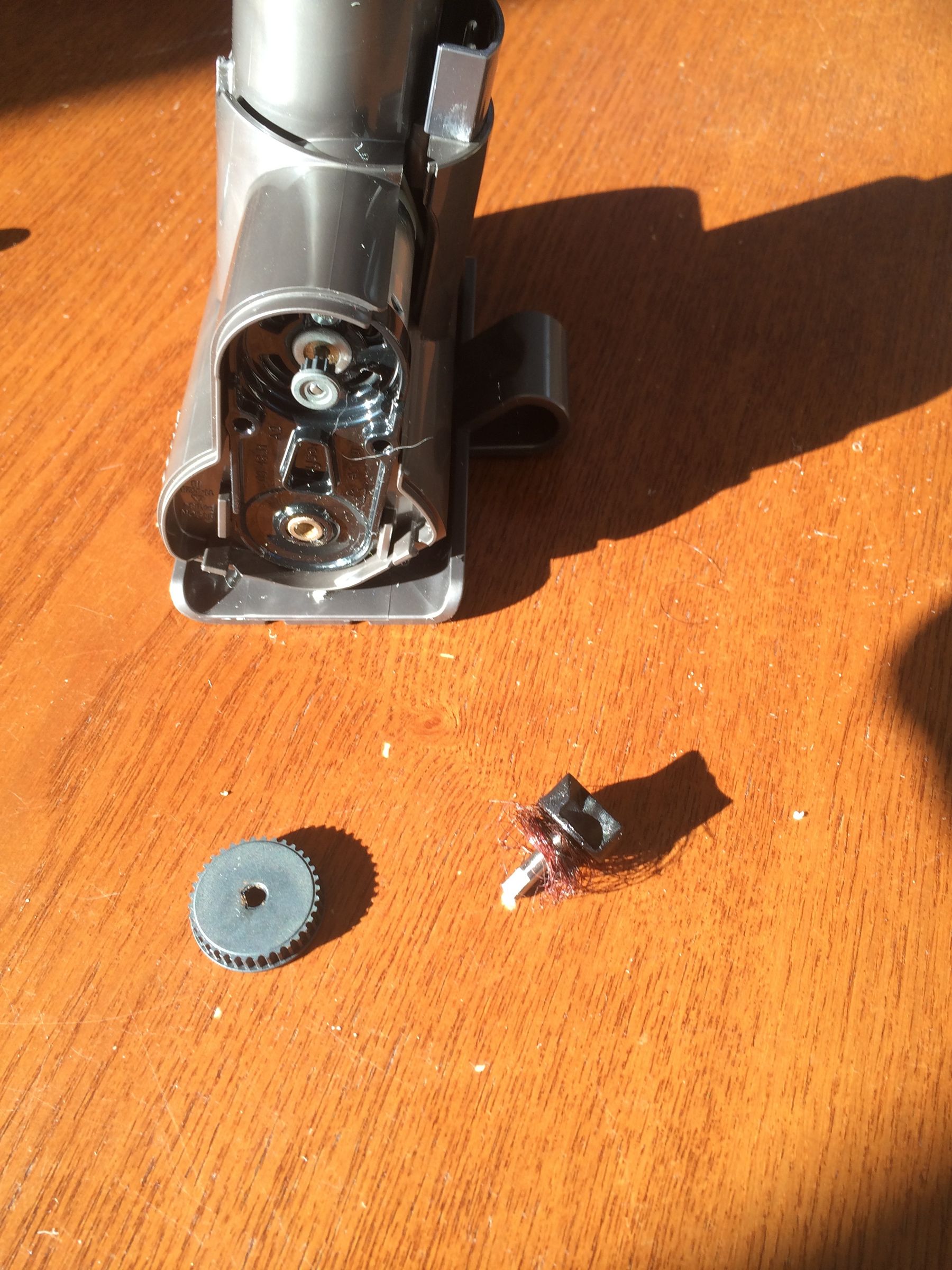 Dyson DC34 Motorised Brush Head Repair 6 Steps Instructables