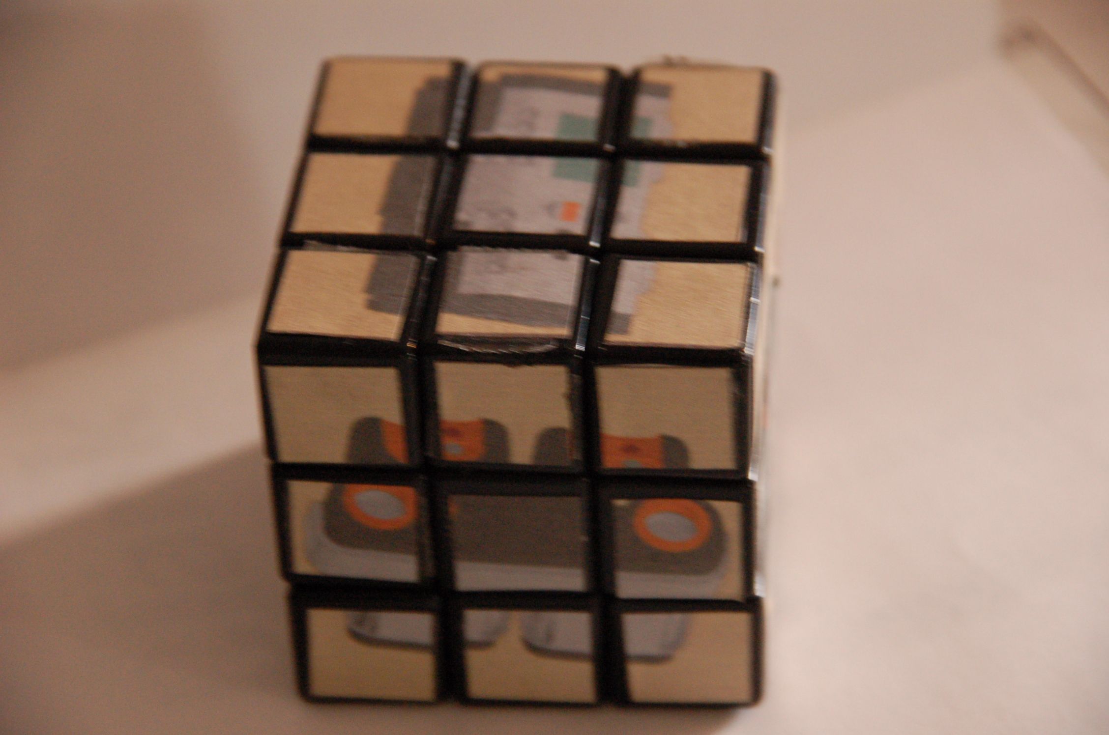 Turn Your Lego Projects in to a Rubik's Cube!!!