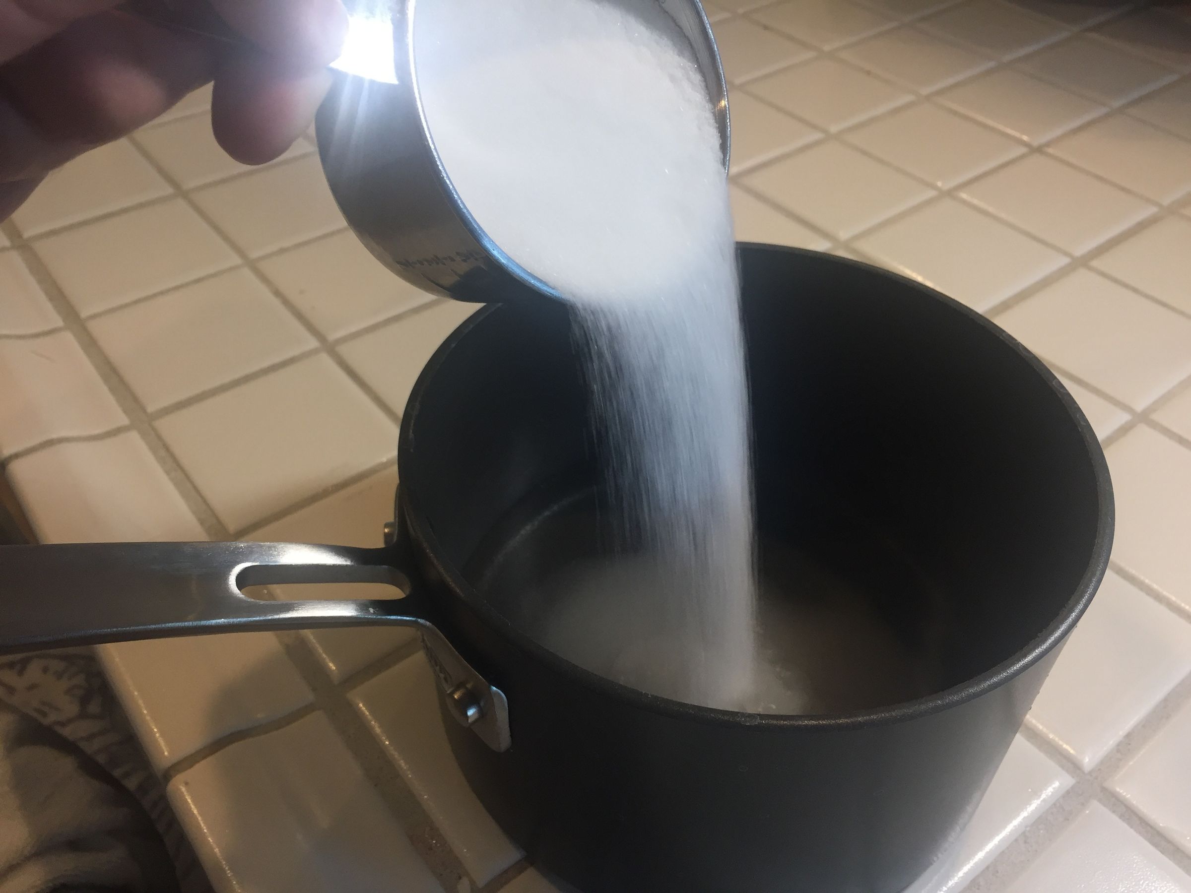 Starbucks Black Tea Lemonade / Arnold Palmer 5 Steps Instructables