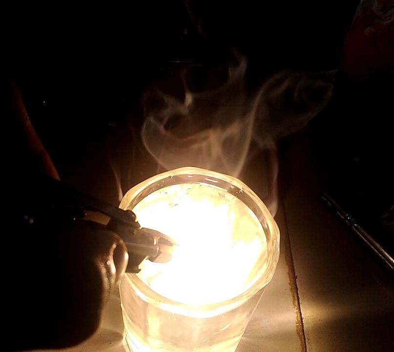 Burning Magnesium in Water