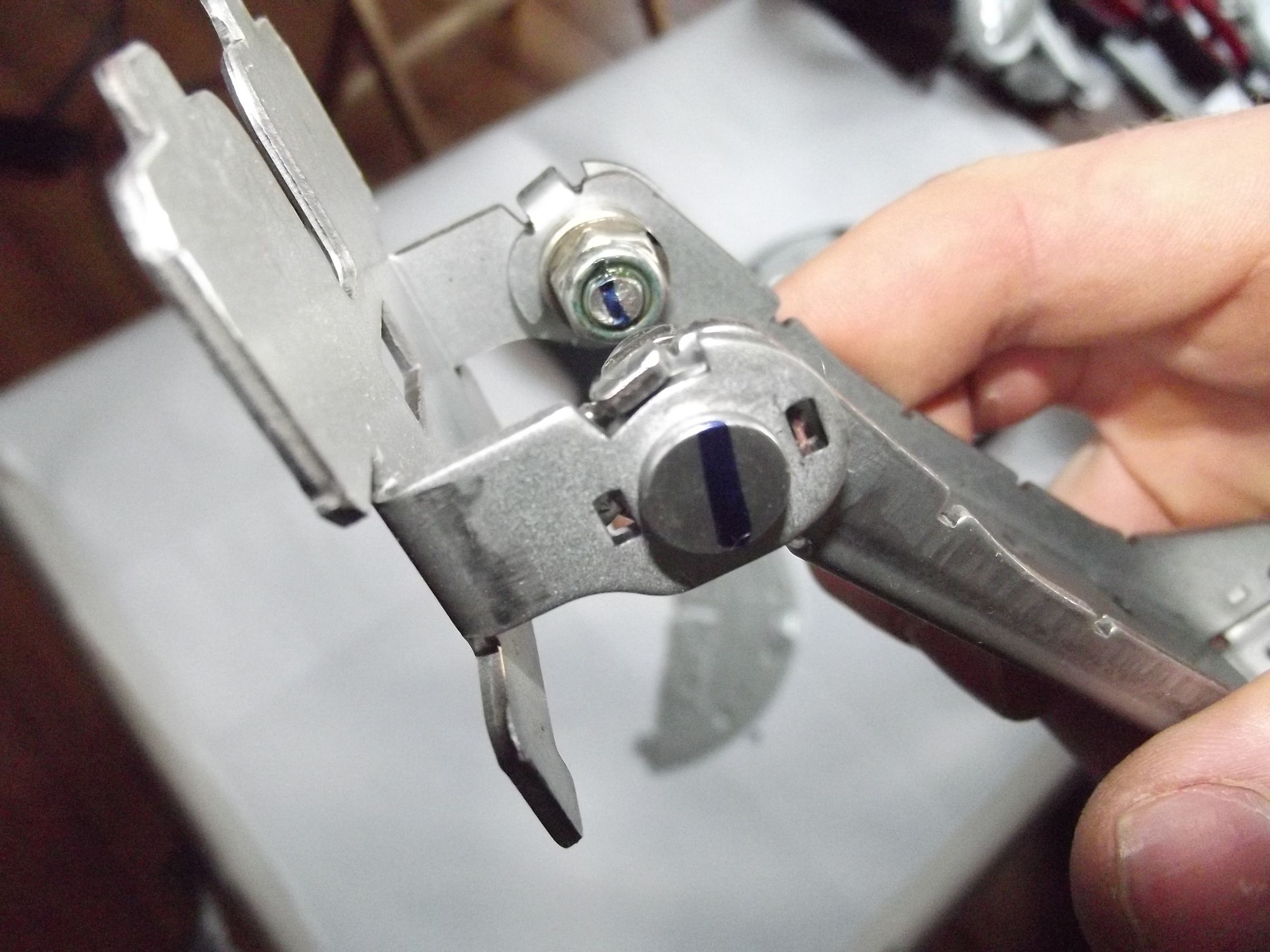 Varifocal Triple Monitor Stand 10 Steps (with Pictures) Instructables