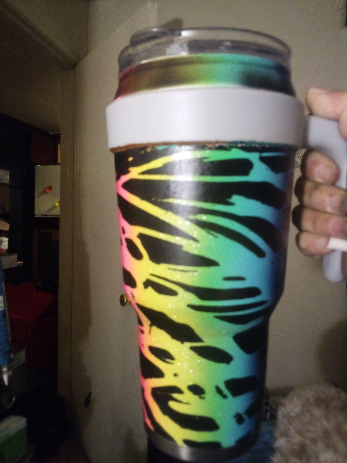 Spray Paint Dish Soap Rainbow Tumbler 7 Steps (with Pictures