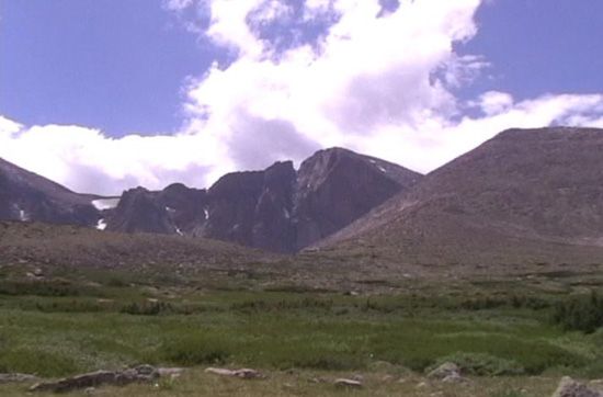 Ascend Long's Peak Via the Keyhole Route