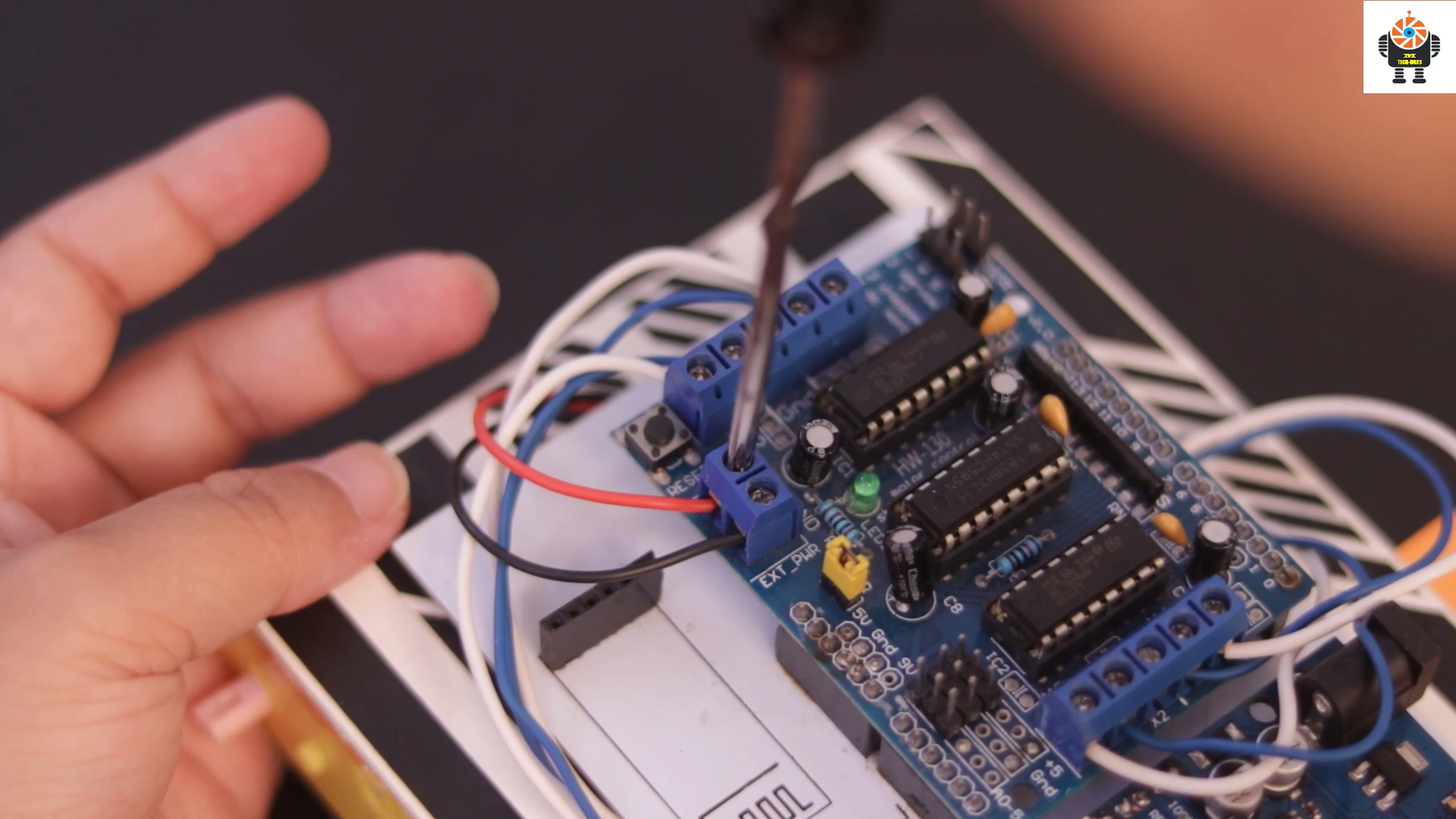 DIY Arduino Voice Controlled Robot : 13 Steps - Instructables