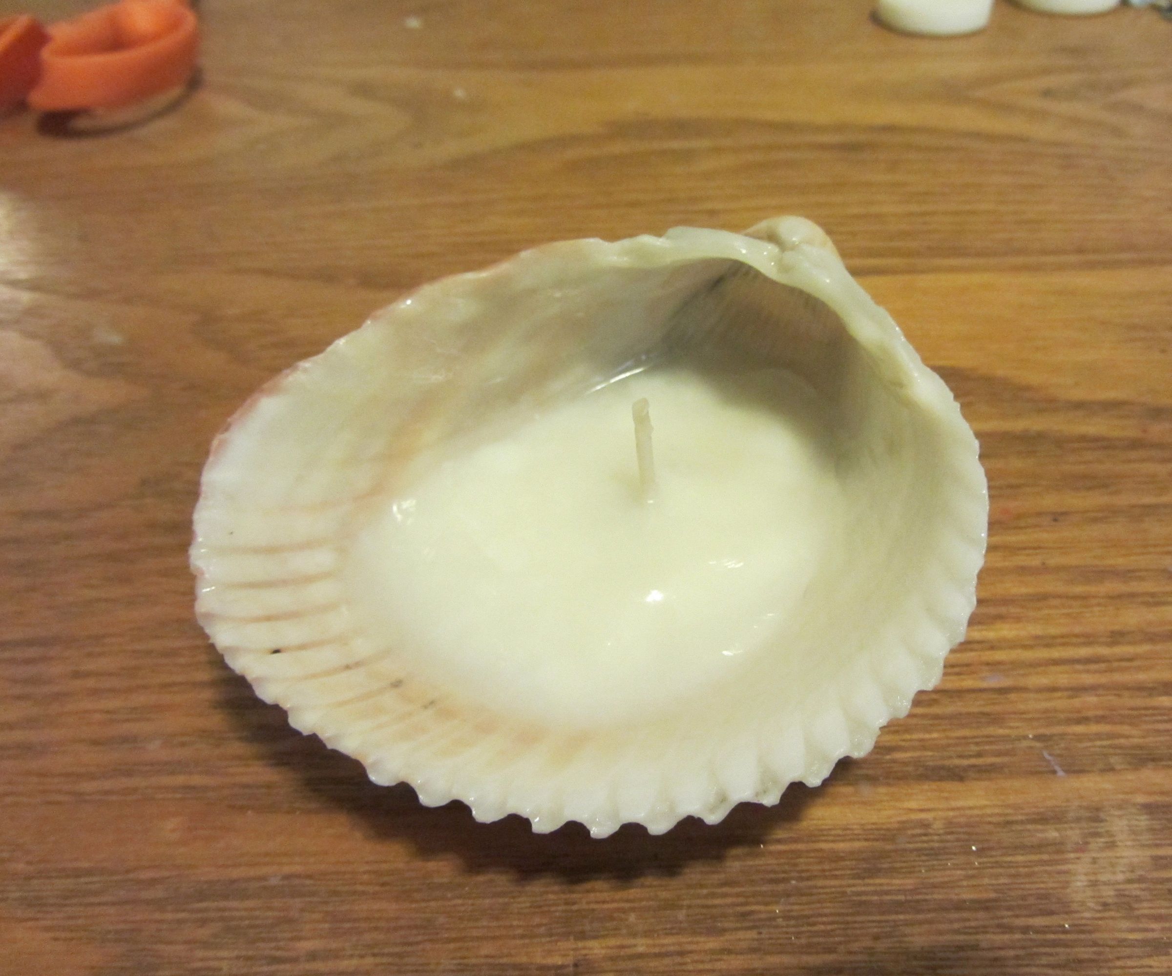 DIY Seashell Candle