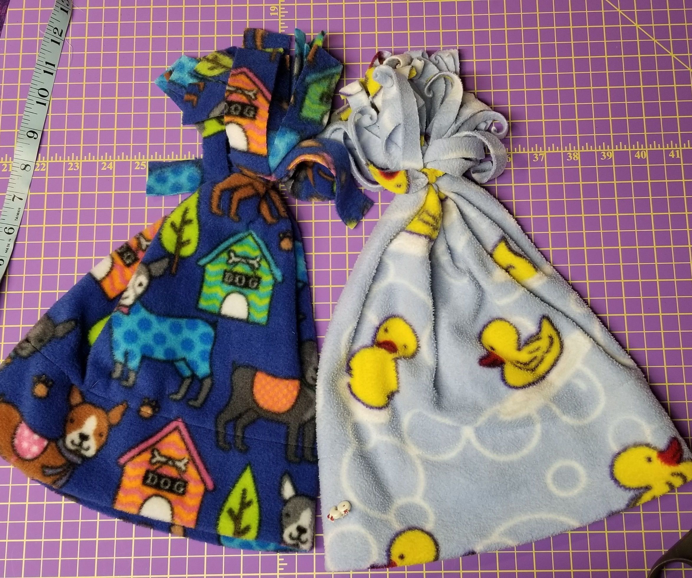 How to Make a Fleece Hat! (5 Easy Steps With Pictures)