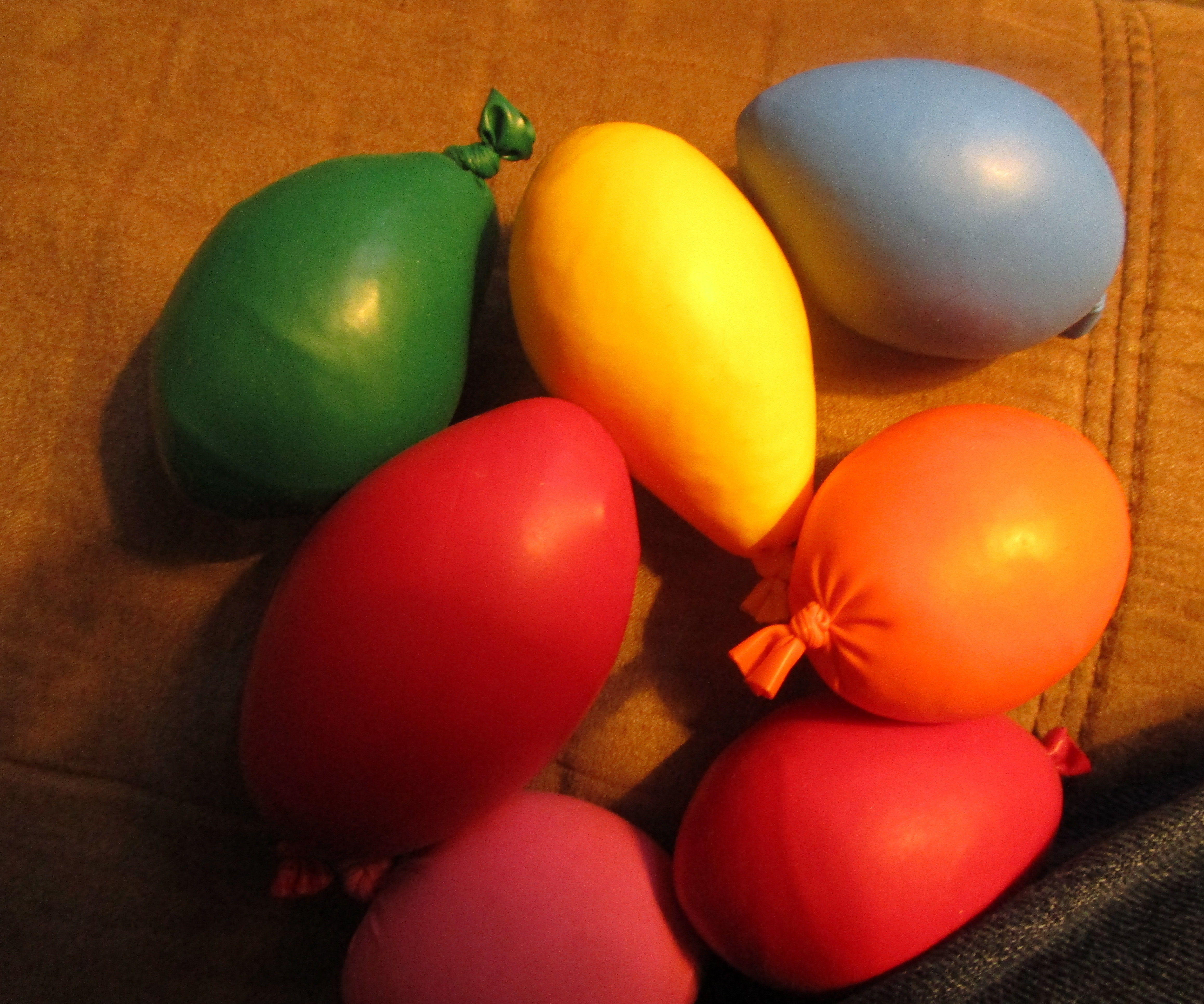 Stress-Balls Made With Scrap Yarn