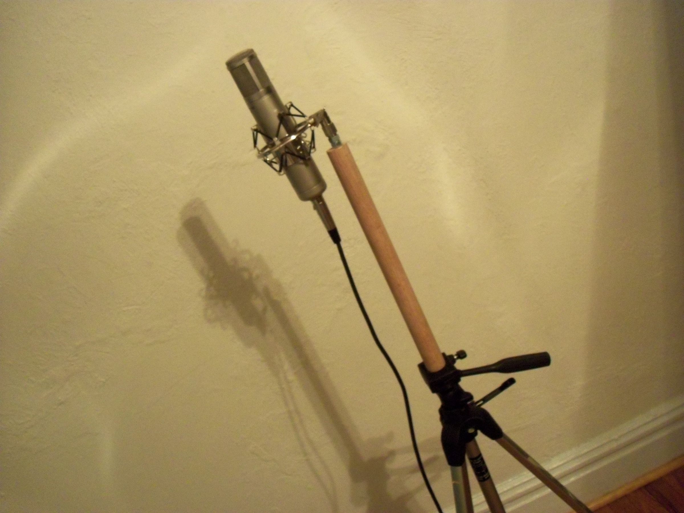 Totally Reversible Camera Tripod Into Mic Stand Hack