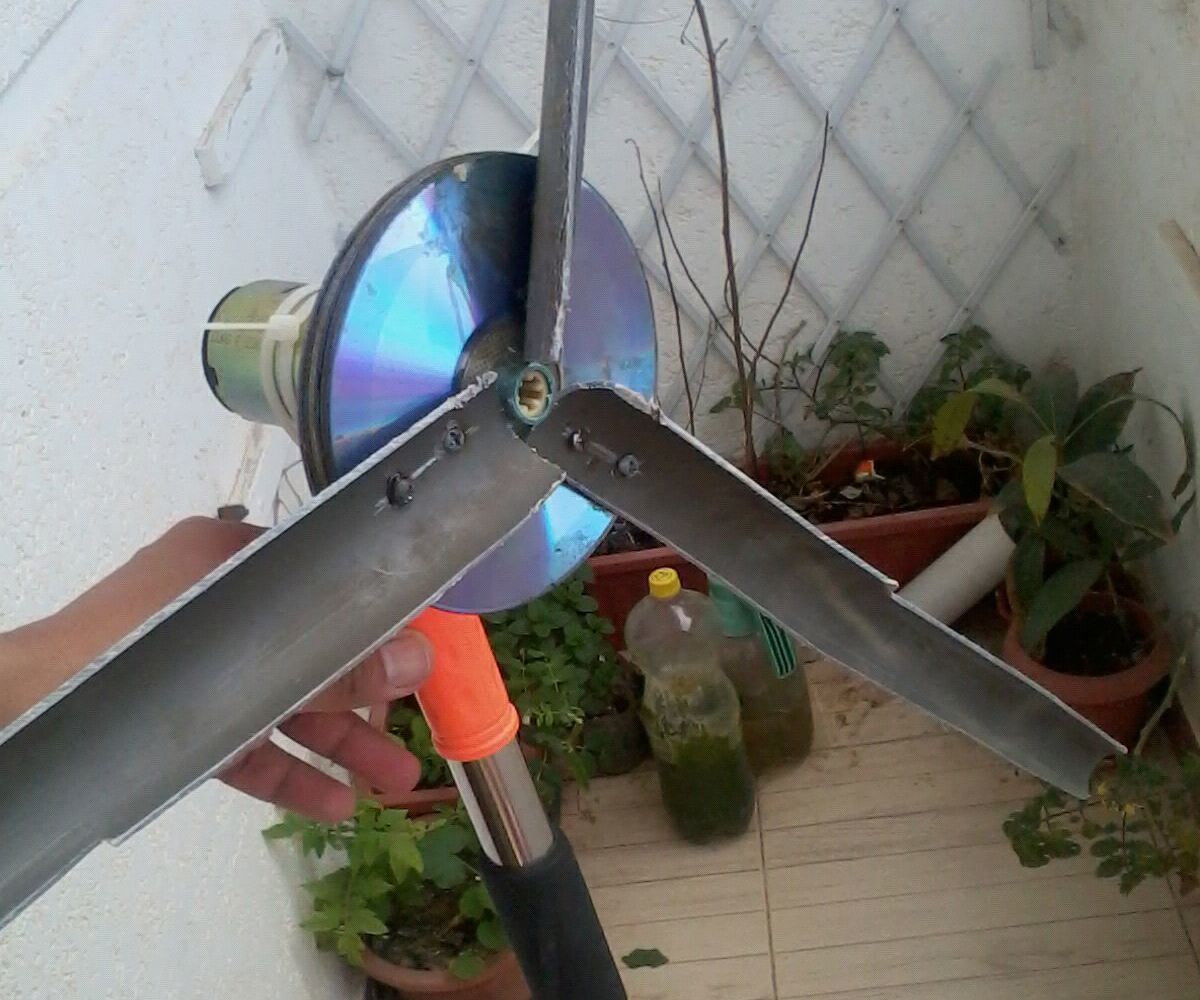 TurbineOne - Basic Wind Turbine That Anyone Can Make